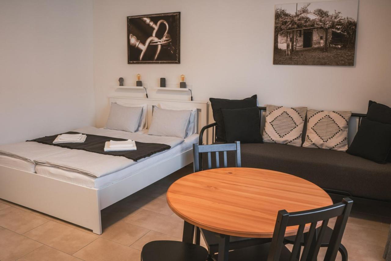 Apartmány Pulgary Bulhary Exterior foto